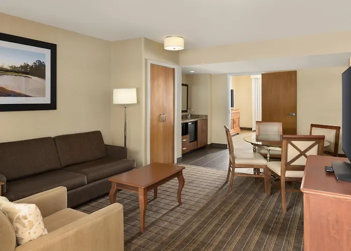 Embassy Suites Greenville Golf Resort & Conference Center